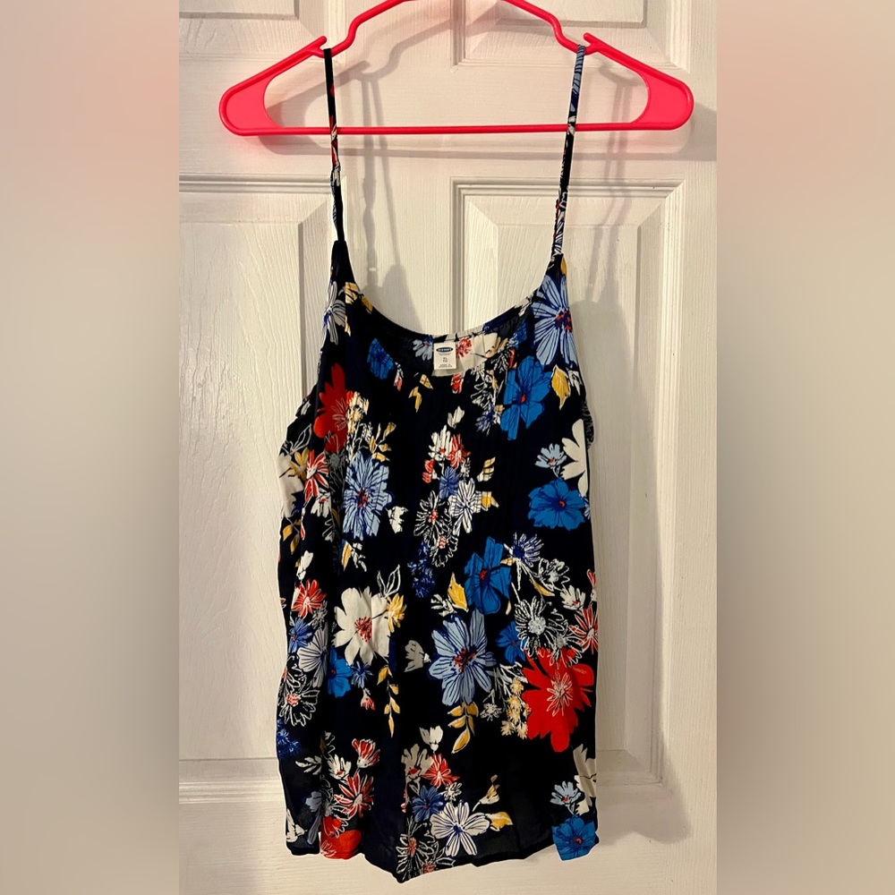 GUC navy floral camisole XL